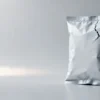 概念图:低温冷冻环境下出现折痕脆裂的冷冻食品包装袋