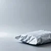 概念图:冷库中的速冻水饺包装袋,袋面可见结霜